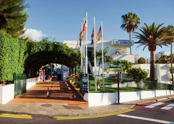 El Sombrero Acantilado de los Gigantes