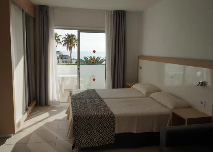 El Sombrero Acantilado de los Gigantes